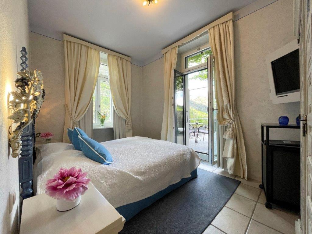 Ristorante Della Stazione Da Yanelo Bed & Breakfast อินตรันญา ภายนอก รูปภาพ